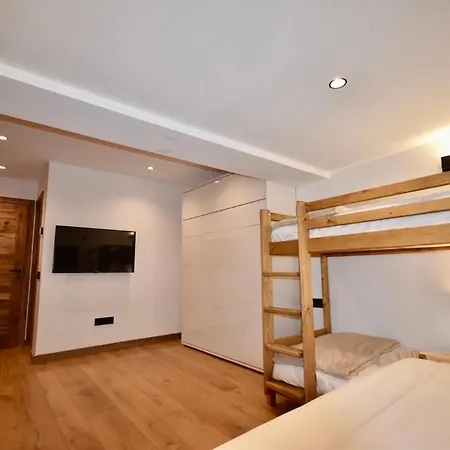 木屋 De Luxe Avec Magnifique Vue A Courchevel, 5 Chambres, 15 Pers