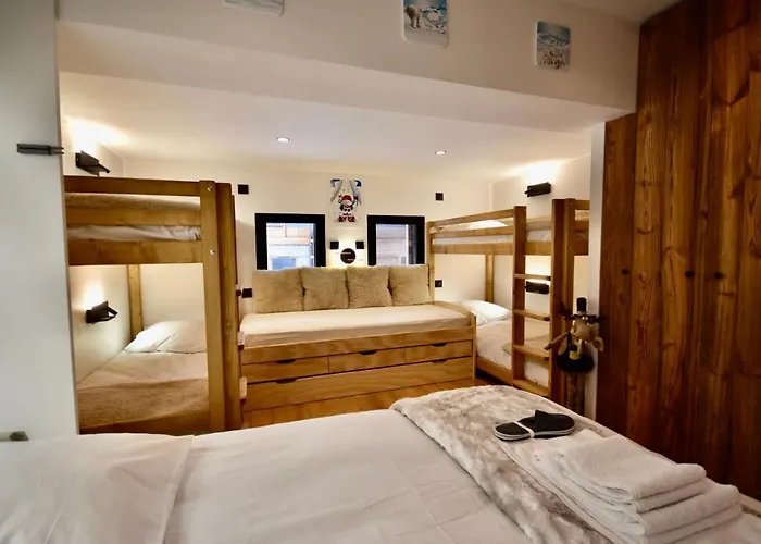 De Luxe Avec Magnifique Vue A Courchevel, 5 Chambres, 15 Pers