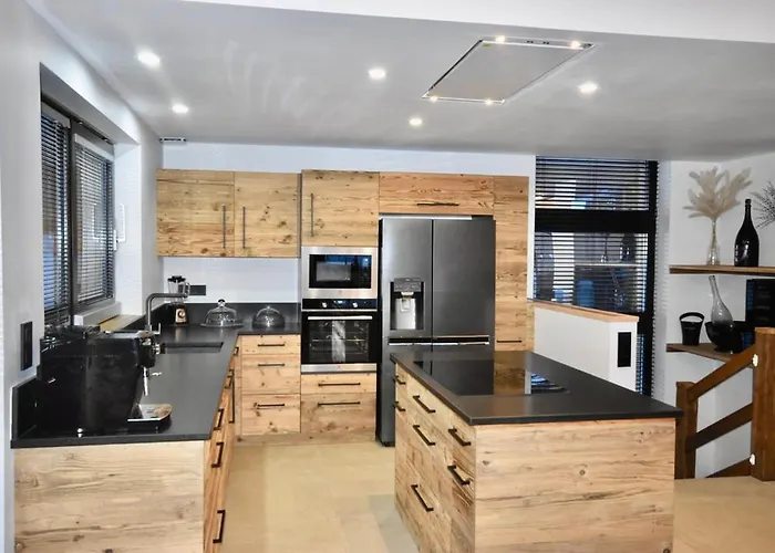 De Luxe Avec Magnifique Vue A Courchevel, 5 Chambres, 15 Pers شاليه كورشوفيل