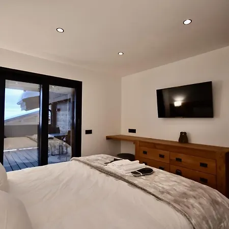 De Luxe Avec Magnifique Vue A Courchevel, 5 Chambres, 15 Pers Chalet