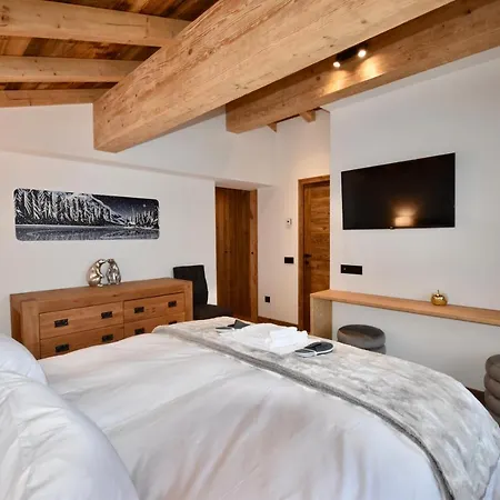 Chalet De Luxe Avec Magnifique Vue A Courchevel, 5 Chambres, 15 Pers *