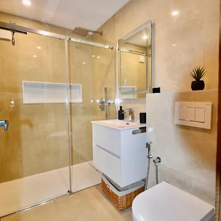 Chalet De Luxe Avec Magnifique Vue A Courchevel, 5 Chambres, 15 Pers Courchevel