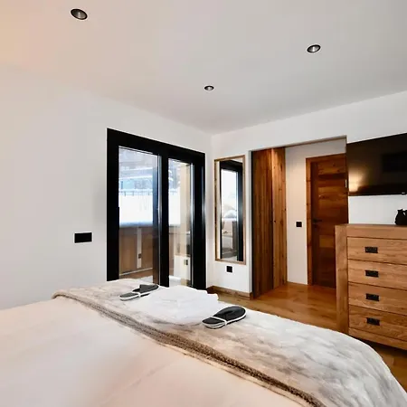 Chalet De Luxe Avec Magnifique Vue A Courchevel, 5 Chambres, 15 Pers *