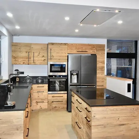 De Luxe Avec Magnifique Vue A Courchevel, 5 Chambres, 15 Pers Chalet Courchevel