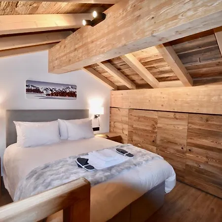 Chalet De Luxe Avec Magnifique Vue A Courchevel, 5 Chambres, 15 Pers Courchevel